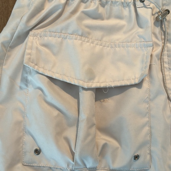 Jacket with hood. - Picture 4 of 5